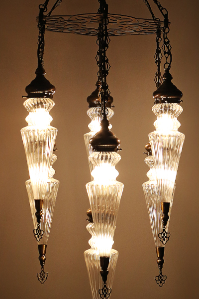 Elegant Design Chandelier with 7 Special Pyrex Glasses